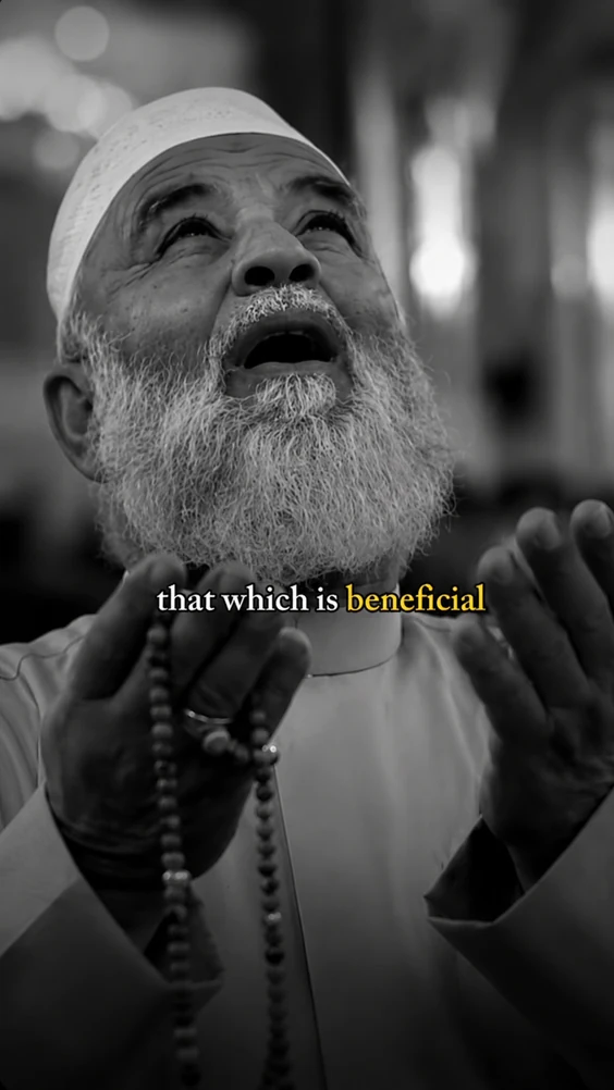 A black-and-white prayer clip