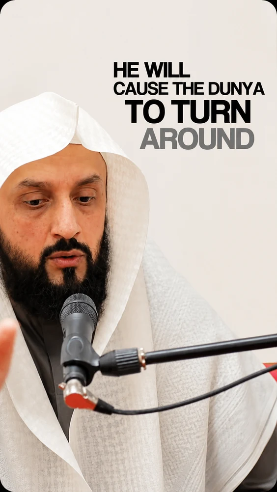 A speaker clip with strong hook text